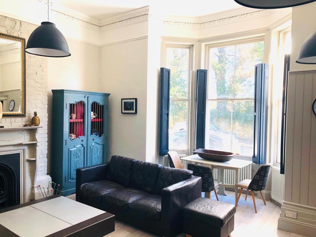 Seaside Escape - Gorgeous 2 Bed Apartment In St-Leonards-On-Sea Newport Beach Exterior foto